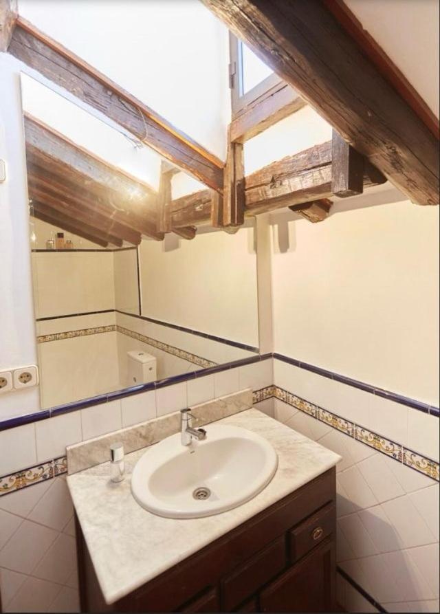 Atico Duplex Con Terraza En Puro Centro, 2 A 8 Pax Apartment Madrid Exterior photo